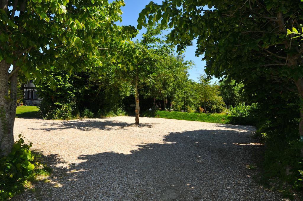 فيلا Le Bois Des Pierres Conteville  المظهر الخارجي الصورة